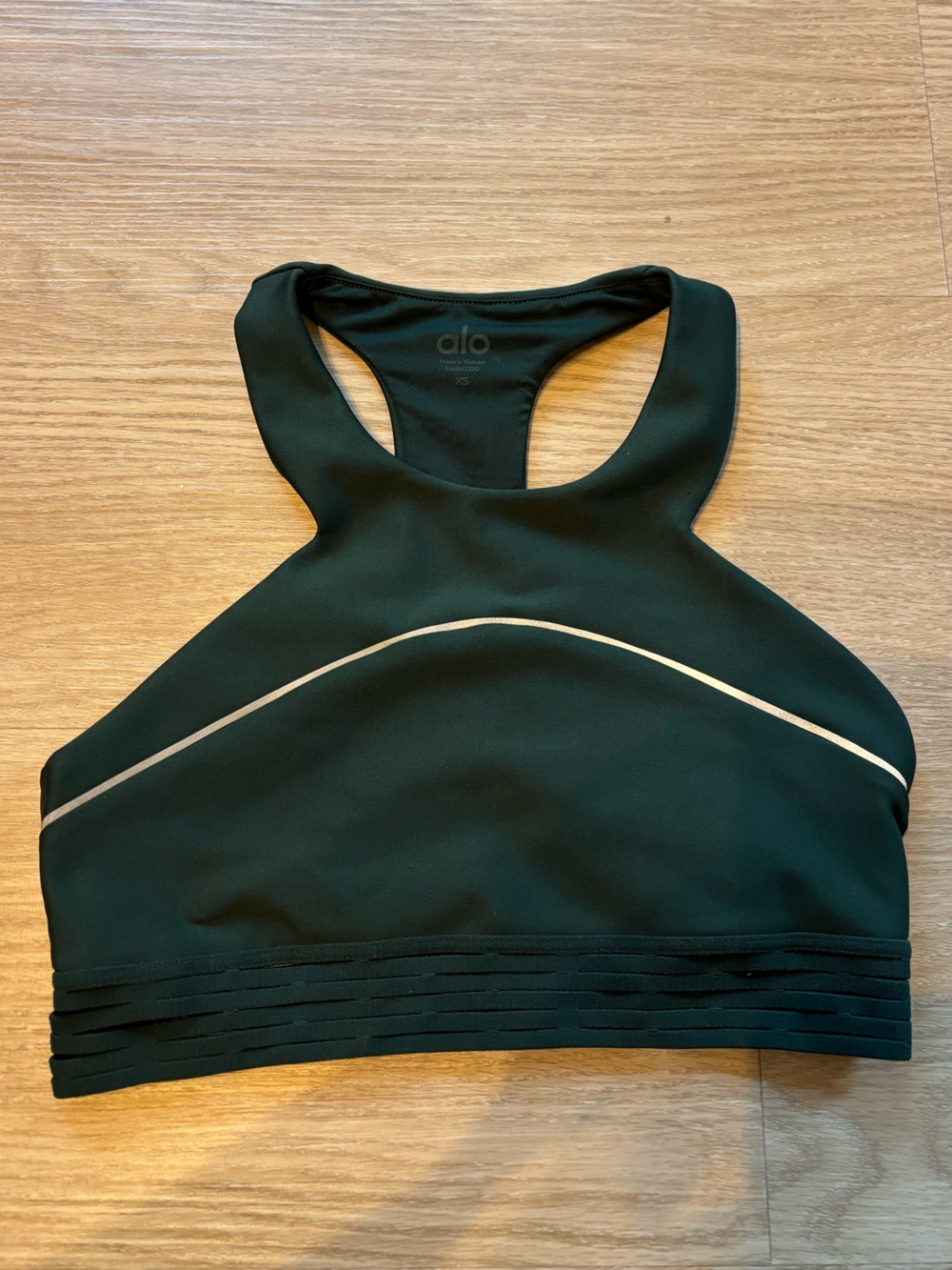 ALO Yoga Women’s Sz XS Racerback Sports Bra Dark Green Reflective Yoga
